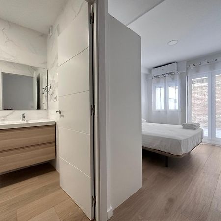 Artes Y Oficios Apartaments Ab Valenza Esterno foto